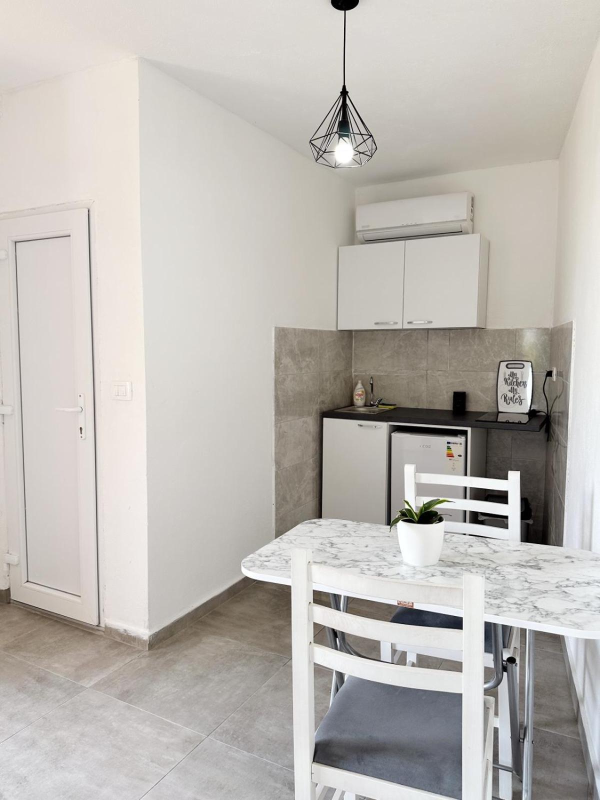 Jasmin Apartmani Bar Pokoj fotografie